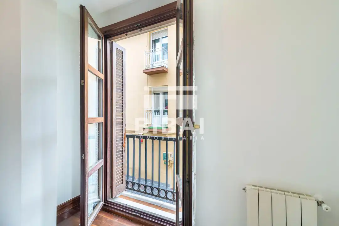 Habitación de Piso en venta en Arrasate / Mondragón con Calefacción y Balcón