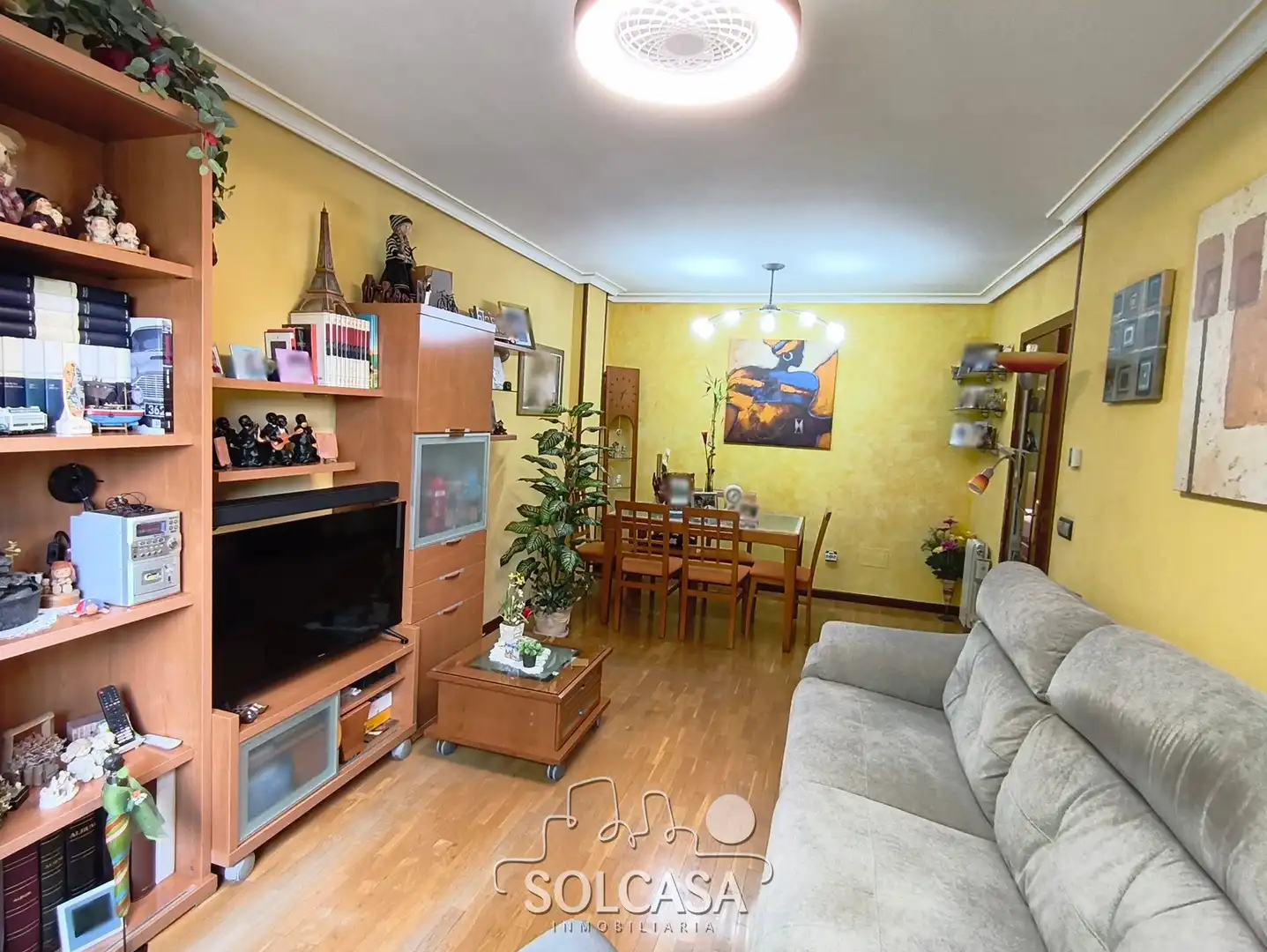 Sala d'estar de Pis en venda en Valladolid amb Calefacció, Traster i Forn