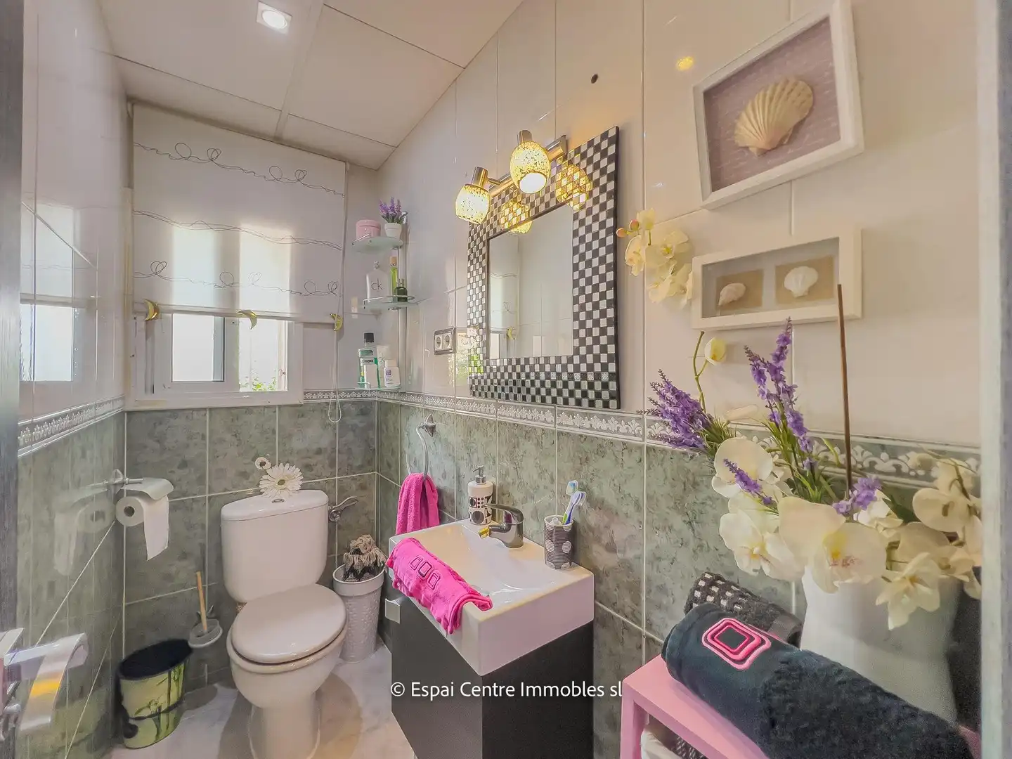 Badezimmer von Wohnungen zum Verkauf in Vila-seca mit Heizung, Terrasse und Möbliert