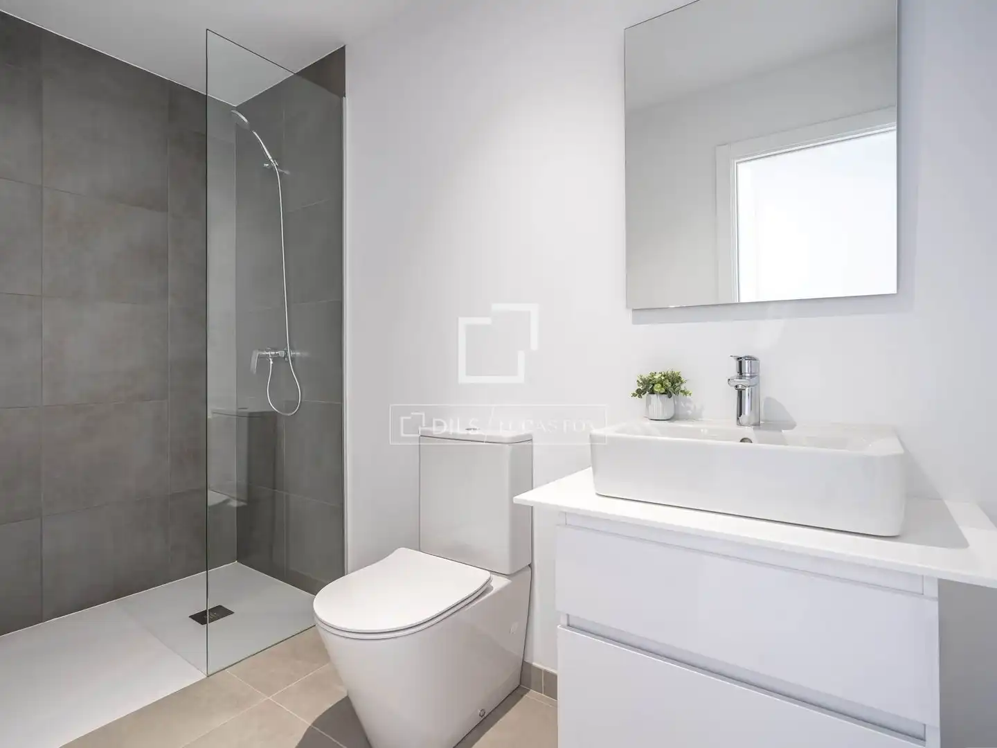 Badezimmer von Haus oder Chalet zum Verkauf in Manacor mit Klimaanlage, Privatgarten und Abstellraum
