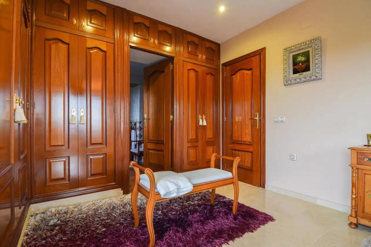 Houses for sale in La Nucia  with Air Conditioner, Heating and Swimming Pool