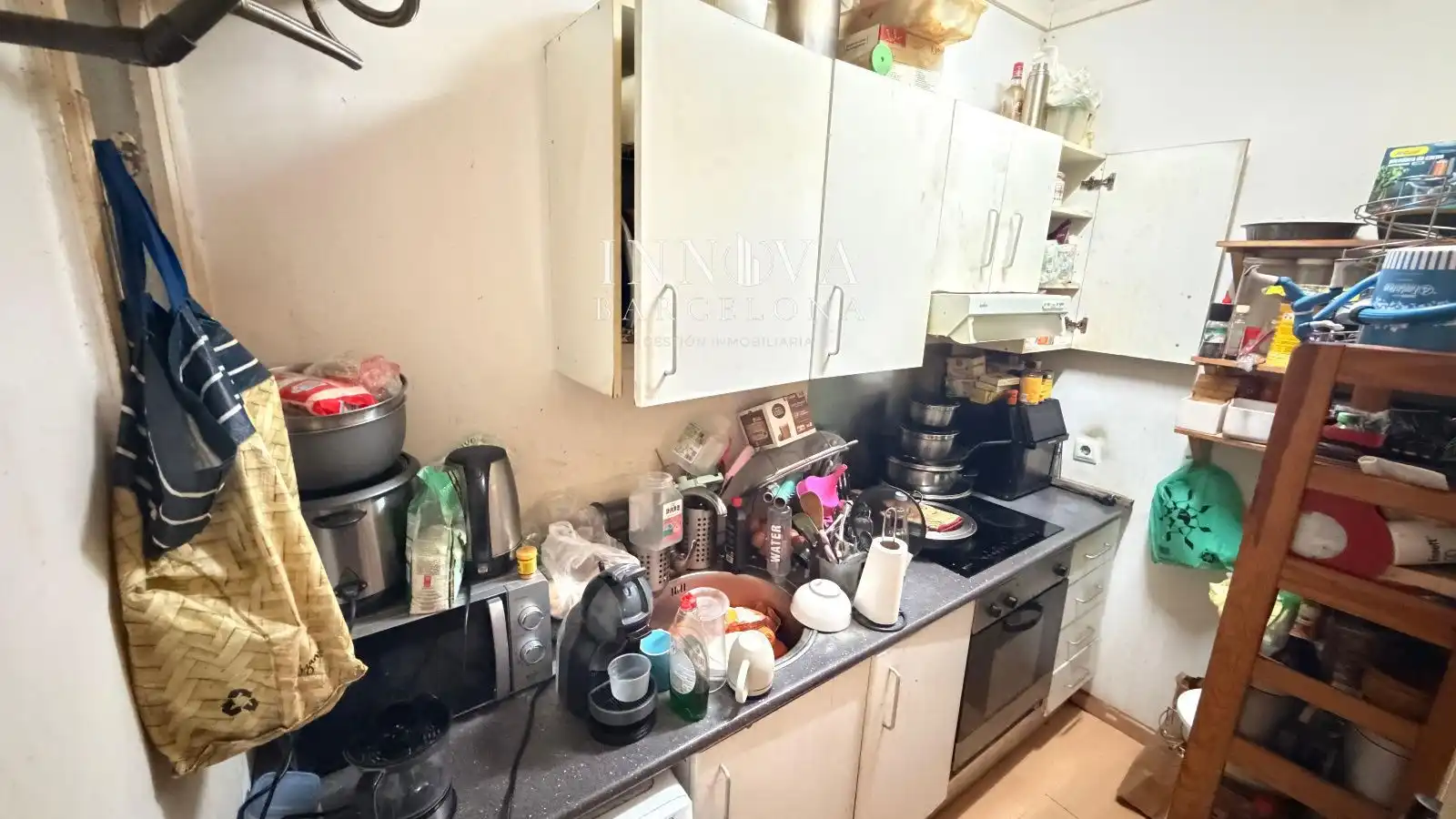 Cuina de Pis en venda en Barcelona amb Terrassa