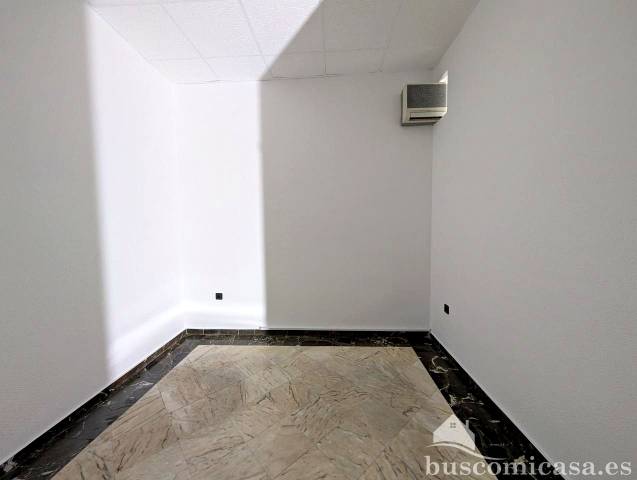 Oficina en Venta en La Carolina en Linarejos