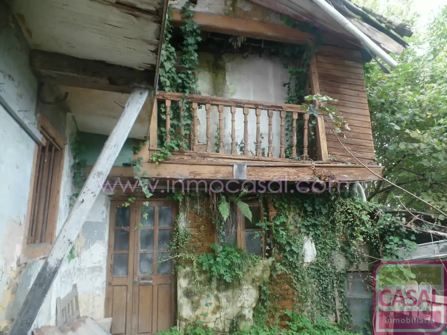 Außenansicht von Residential zum Verkauf in Langreo