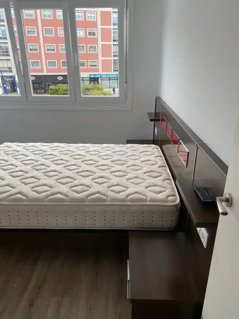 Bedroom of Flat for share in Culleredo  with Parquet flooring, Furnished and Balcony