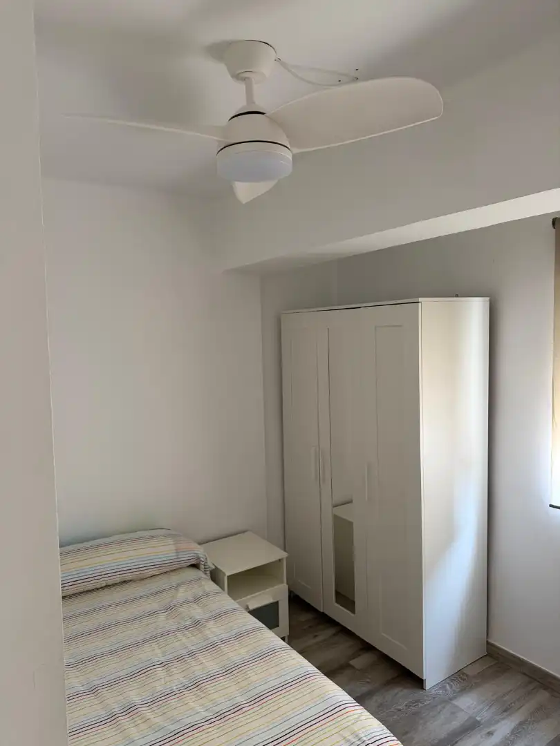 Bedroom of Flat for rent in Valencia  with Air Conditioner, Furnished and Oven