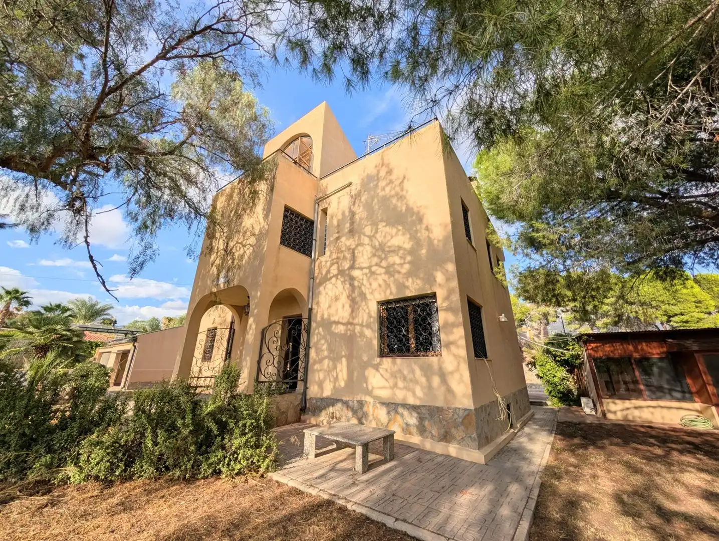 Villa con terrazza in vendita a Partidas de Alicante