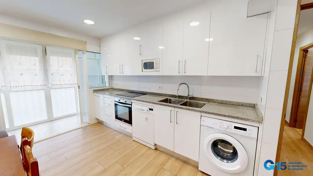 Cocina de Piso en venta en Andoain con Calefacción, Trastero y Amueblado