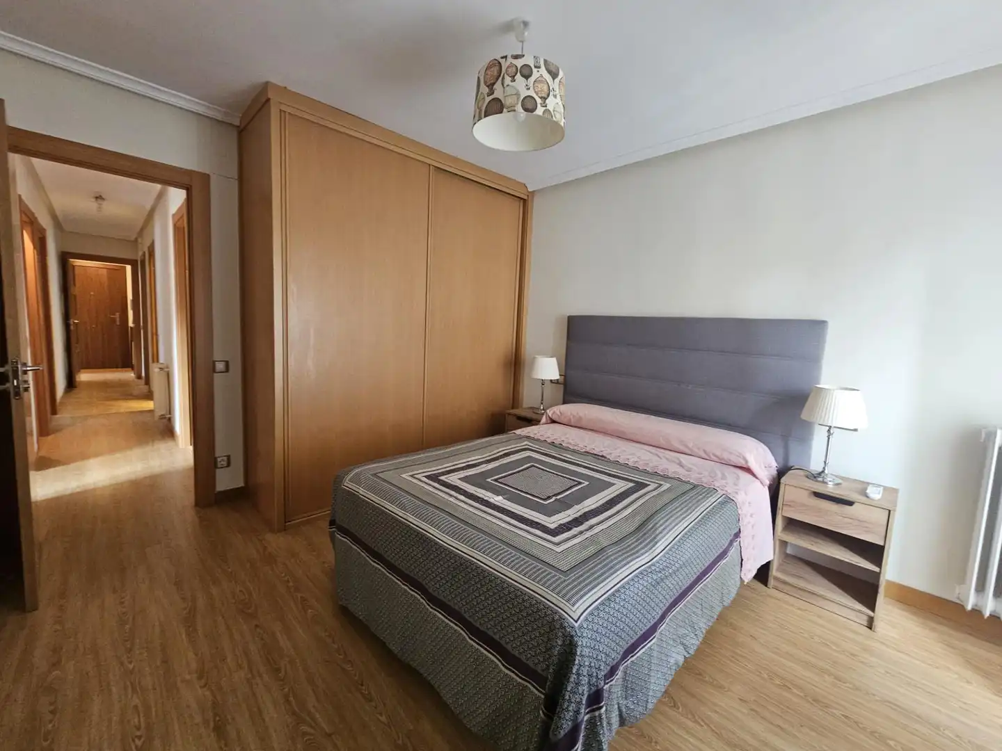 Schlafzimmer von Wohnung zur Miete in Salamanca mit Klimaanlage, Heizung und Abstellraum
