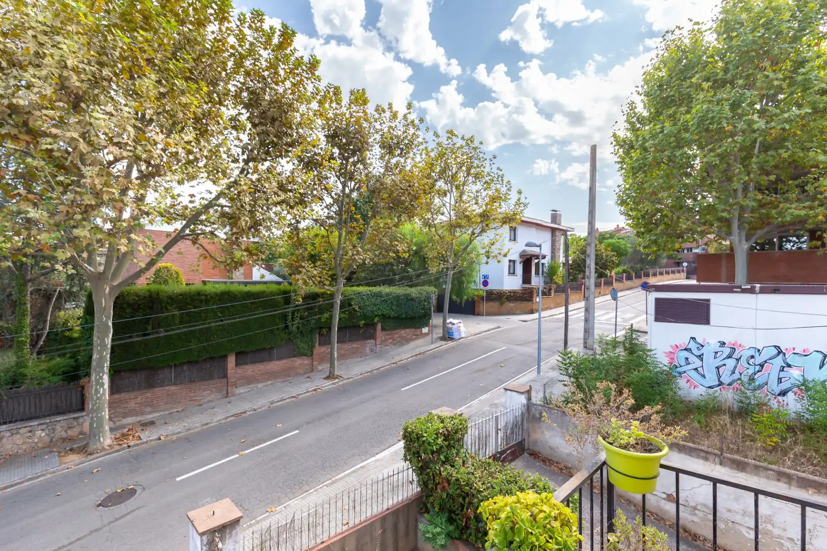 Vista exterior de Casa o xalet en venda en Sant Cugat del Vallès amb Aire condicionat, Calefacció i Terrassa