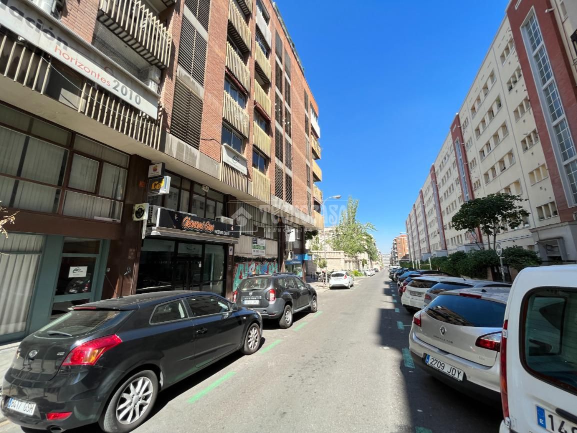 Exterior view of Garage for sale in  Madrid Capital