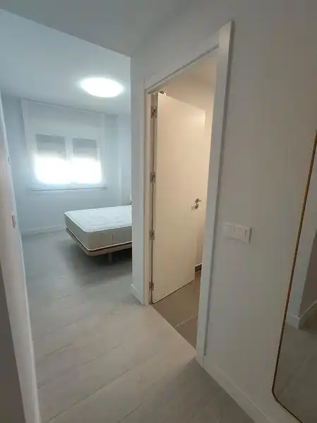 Habitación de Ático de alquiler en Estepona con Aire acondicionado, Calefacción y Jardín privado