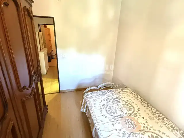 Habitación de Piso en venta en Madrid con Calefacción y Jardín privado