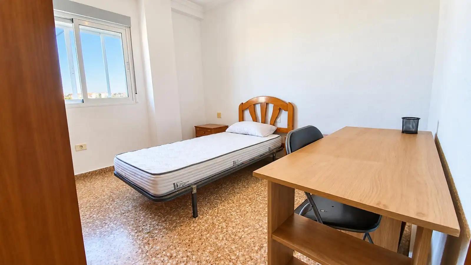 Habitación de Piso en venta en Cartagena con Amueblado, Horno y Lavadora