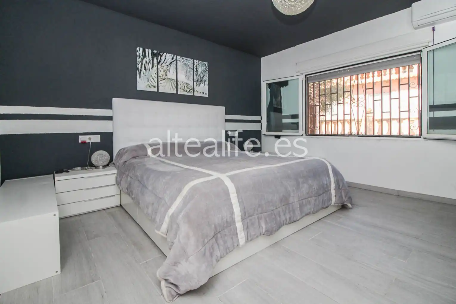 Habitación de Casa o chalet en venta en L'Alfàs del Pi con Aire acondicionado, Calefacción y Jardín privado