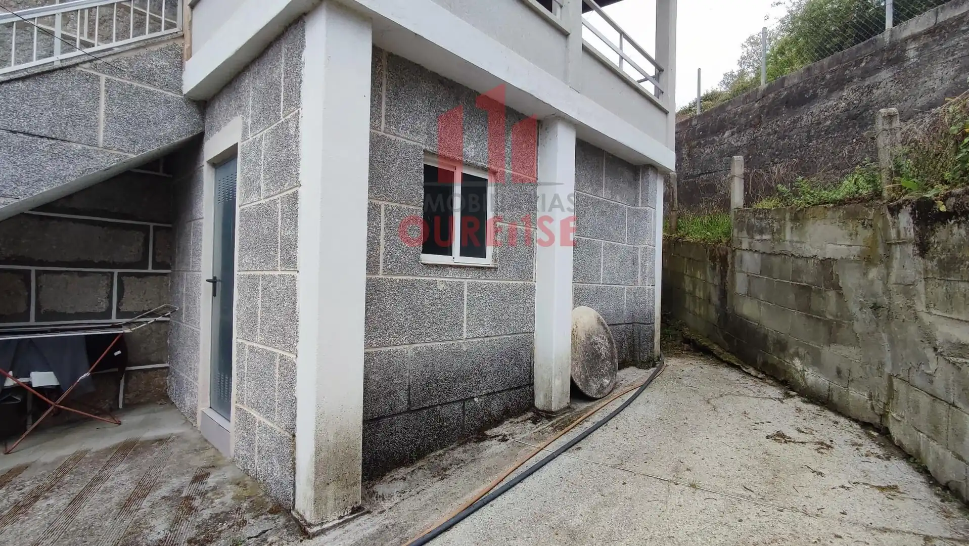 Vista exterior de Casa o xalet en venda en Ourense Capital  amb Calefacció i Jardí privat
