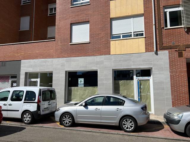 Local comercial en Alquiler en Oviedo - Daniel Moyano 21. Oviedo en Corredoría - La Carisa - Prado de La Vega
