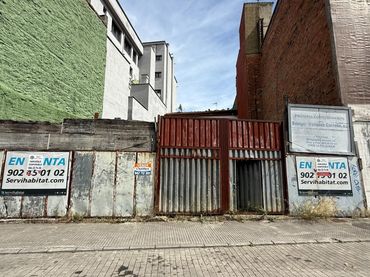Terreno residenziale in vendita a Calle Langreo 6
