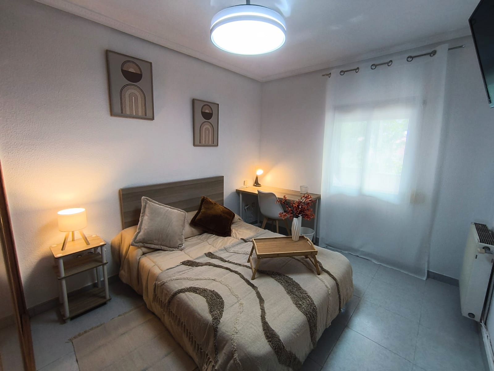 Bedroom of Flat to share in Alcalá de Henares  with Heating, Furnished and Oven