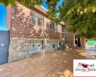Exterior view of House or chalet for sale in Collado Villalba  with Heating, Private garden and Parquet flooring
