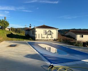 Piscina de Casa o xalet en venda en A Peroxa  amb Calefacció, Jardí privat i Piscina