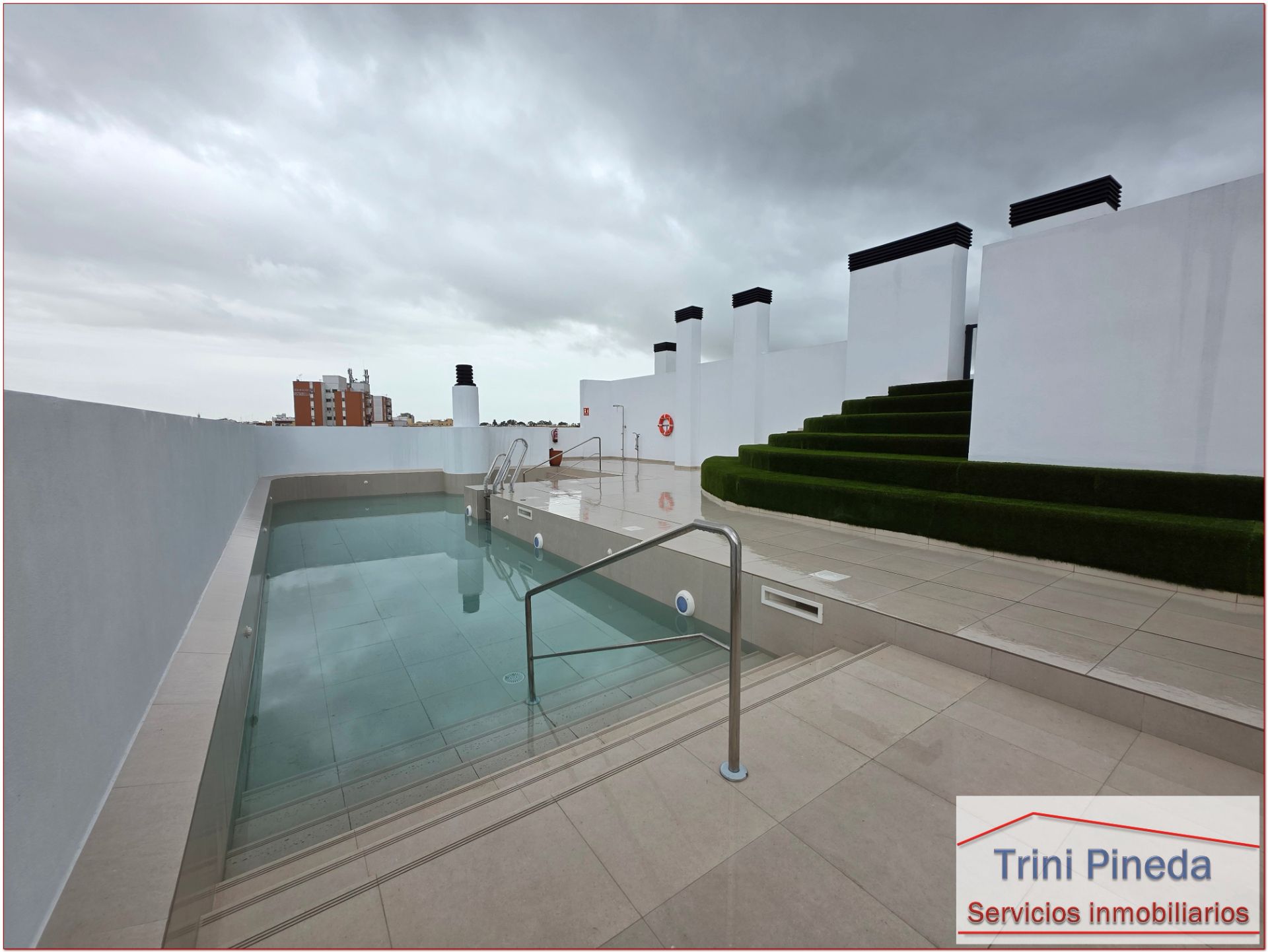 Piscina de Pis de lloguer en  Sevilla Capital amb Aire condicionat, Calefacció i Terrassa