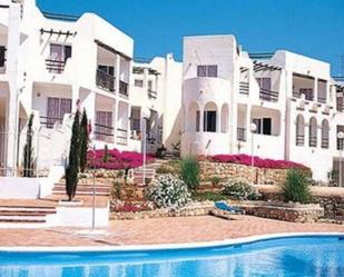Vista exterior de Apartament per a compartir en Santa Eulària des Riu amb Aire condicionat i Terrassa