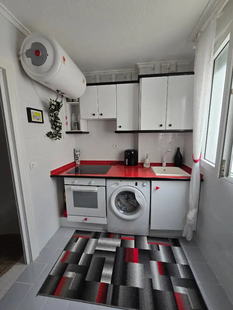 Küche von Wohnung zum Verkauf in Bareyo mit Heizung, Terrasse und Möbliert