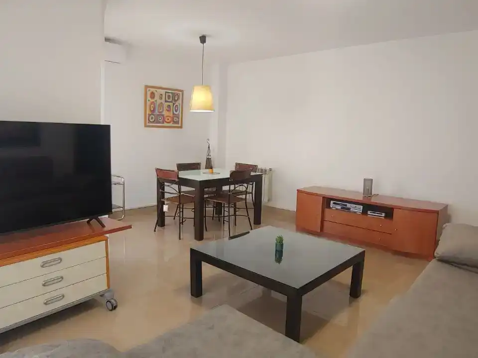 Wohnzimmer von Wohnung zur Miete in Granada mit Klimaanlage, Schwimmbad und Möbliert