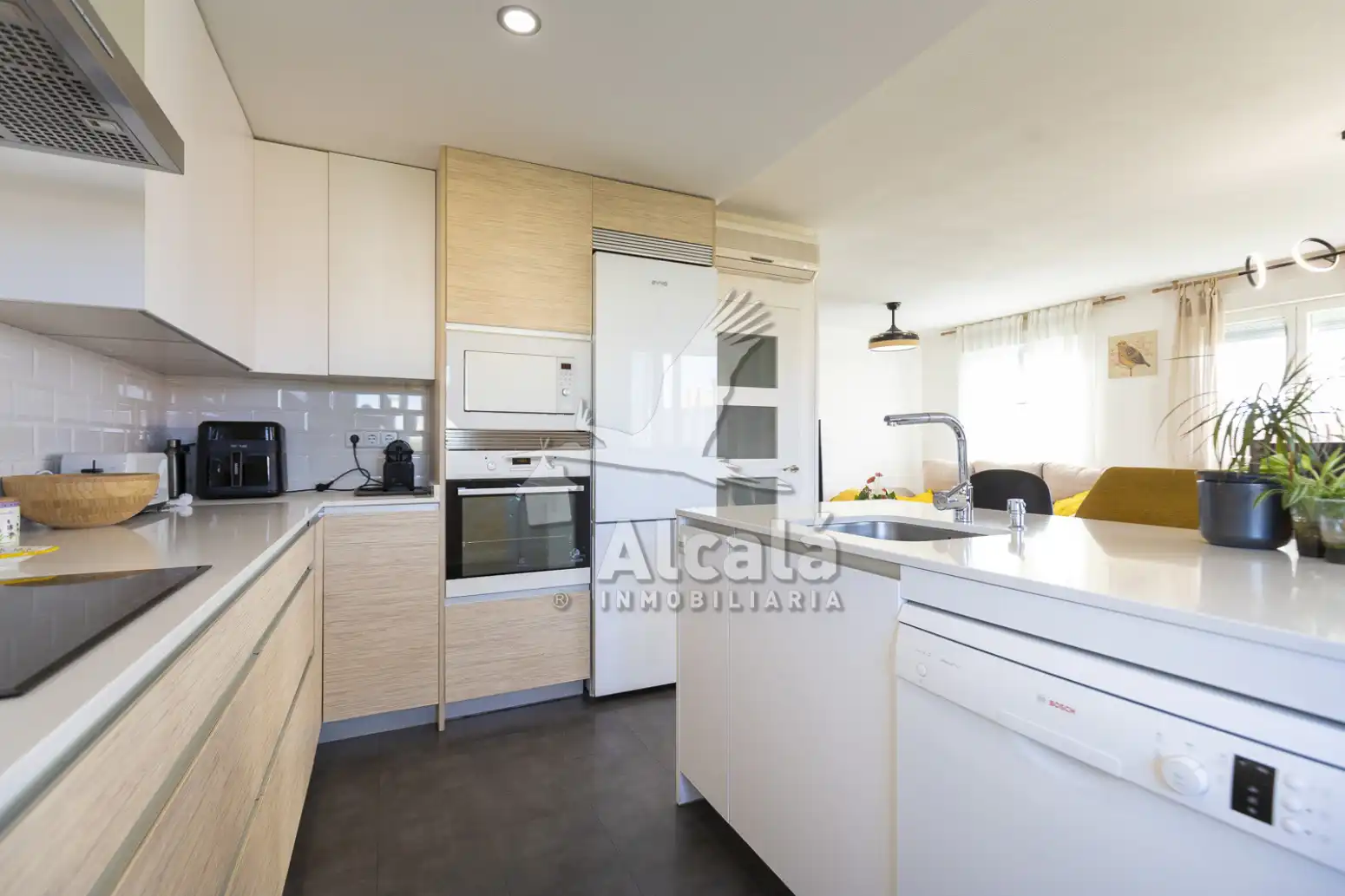 Cocina de Piso en venta en Alcalá de Henares con Aire acondicionado, Calefacción y Trastero