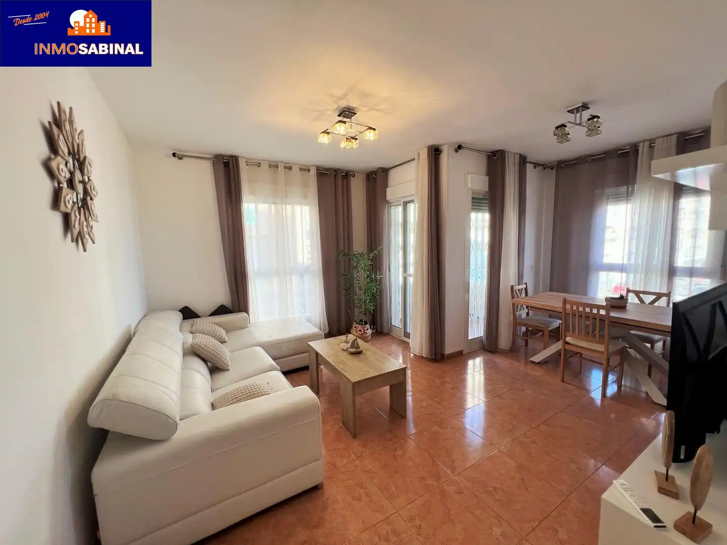 Sala d'estar de Pis en venda en Roquetas de Mar ciudad