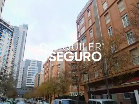 Piso de alquiler en Valle de Ayora, Barrio de Benicalap