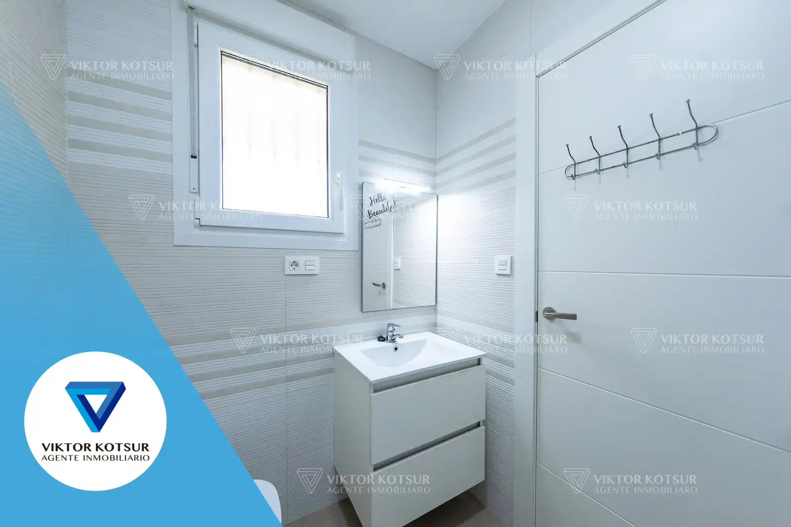 Bany de Apartament en venda en Roquetas de Mar amb Aire condicionat, Parquet i Terrassa