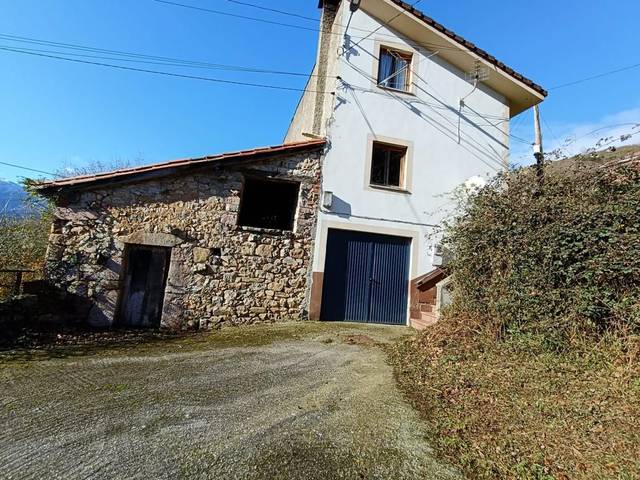 Casa adosada en Venta en Cabrales