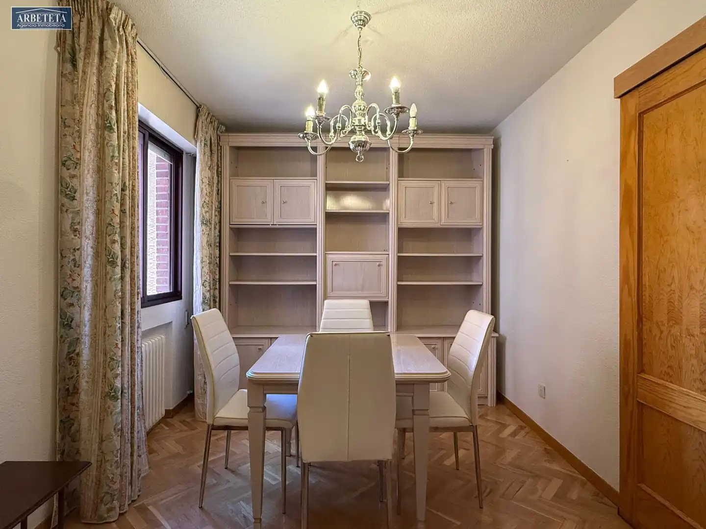 Esszimmer von Wohnung zur Miete in Guadalajara mit Parkett