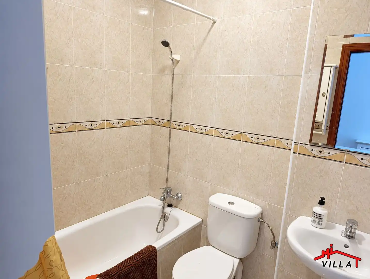 Baño de Piso en venta en Bárcena de Cicero con Calefacción, Trastero y Amueblado