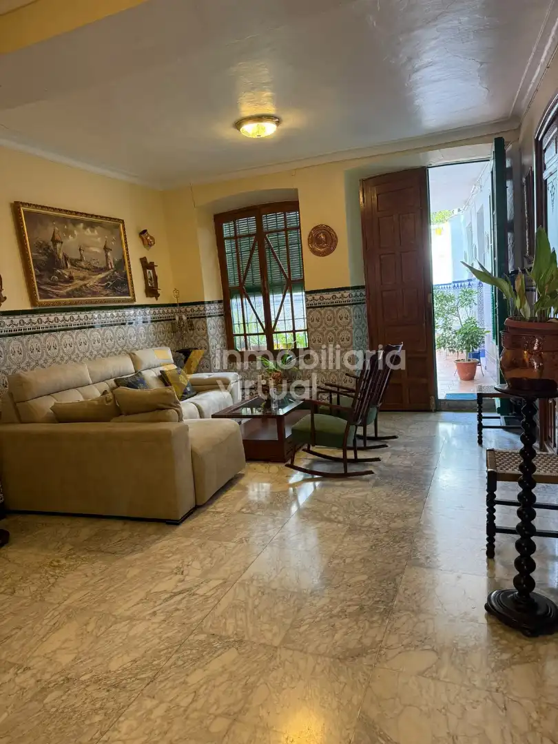 House with terrace for sale in Calle Pedro Gómez 42, imagen 3