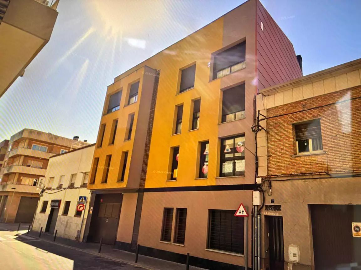 Vista exterior de Piso en venta en Figueres