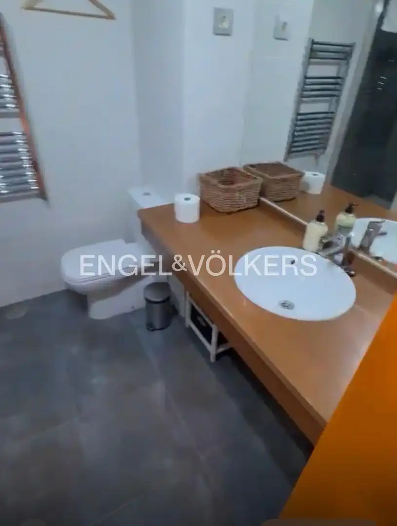 Baño de Apartamento de alquiler en Madrid con Calefacción y Trastero