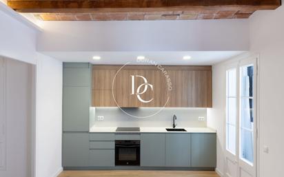 Kitchen of Flat for sale in  Barcelona Capital  with Air Conditioner, Heating and Balcony
