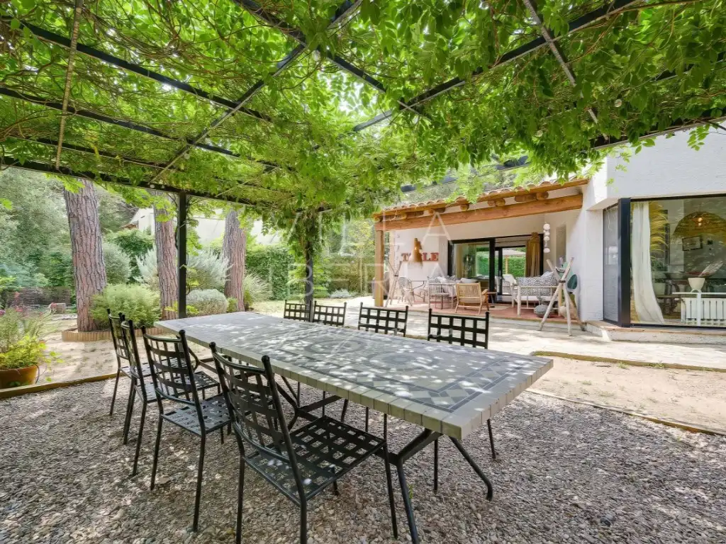 Terrasse von Haus oder Chalet zum Verkauf in Santa Cristina d'Aro mit Klimaanlage, Heizung und Privatgarten