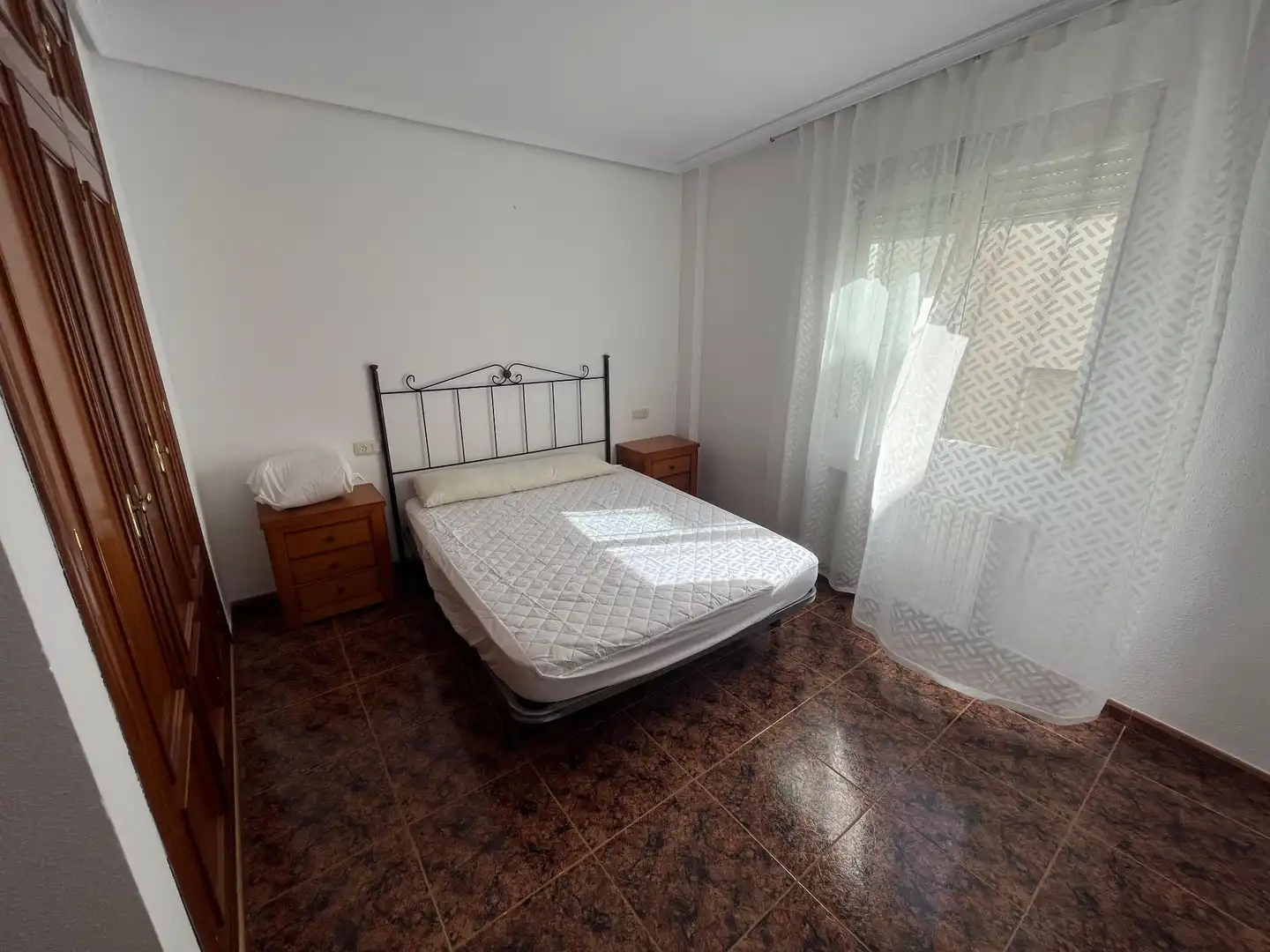 Habitación de Piso de alquiler en Cuenca con Calefacción y Amueblado