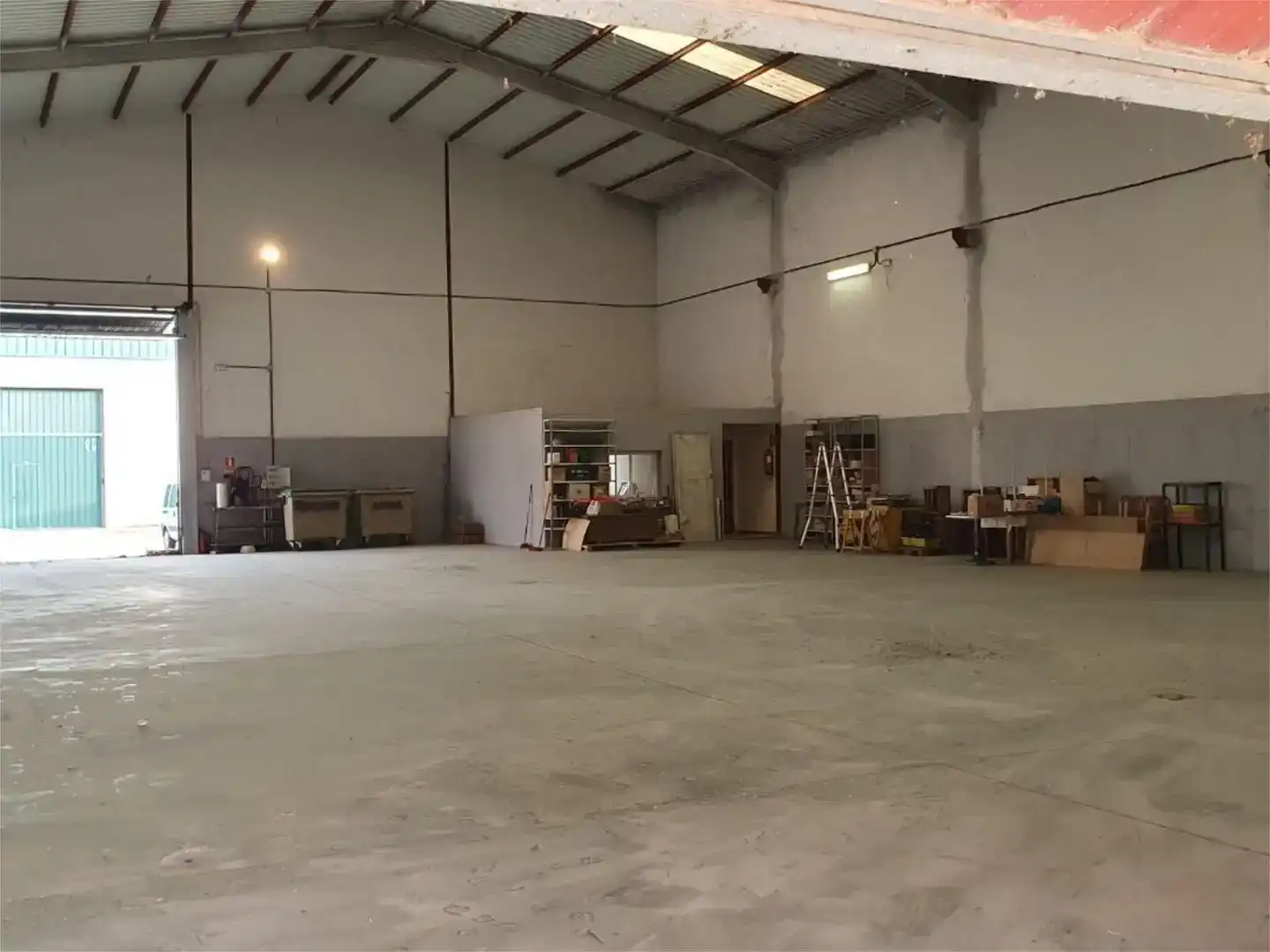 Nave industrial en venta en Cistérniga
