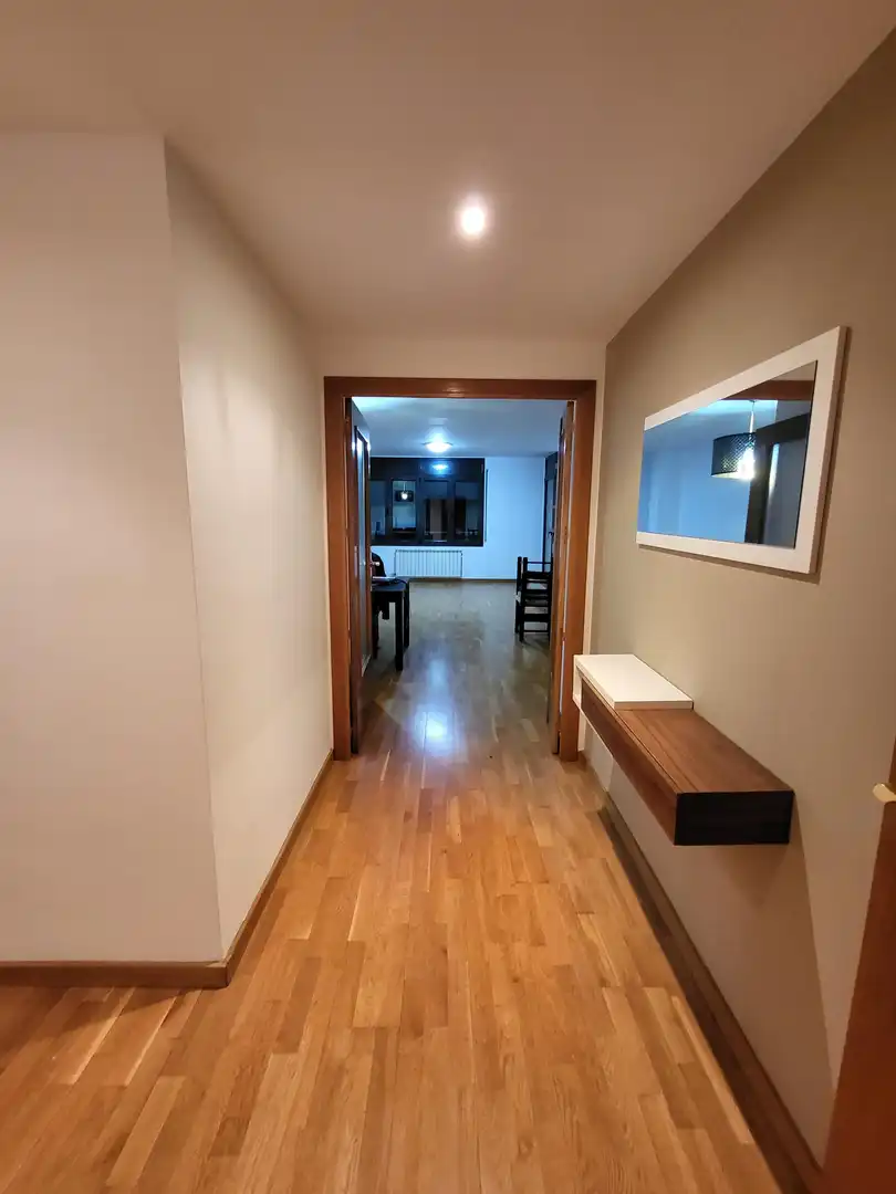 Wohnung zur Miete in Sabadell mit Heizung, Parkett und Ofen