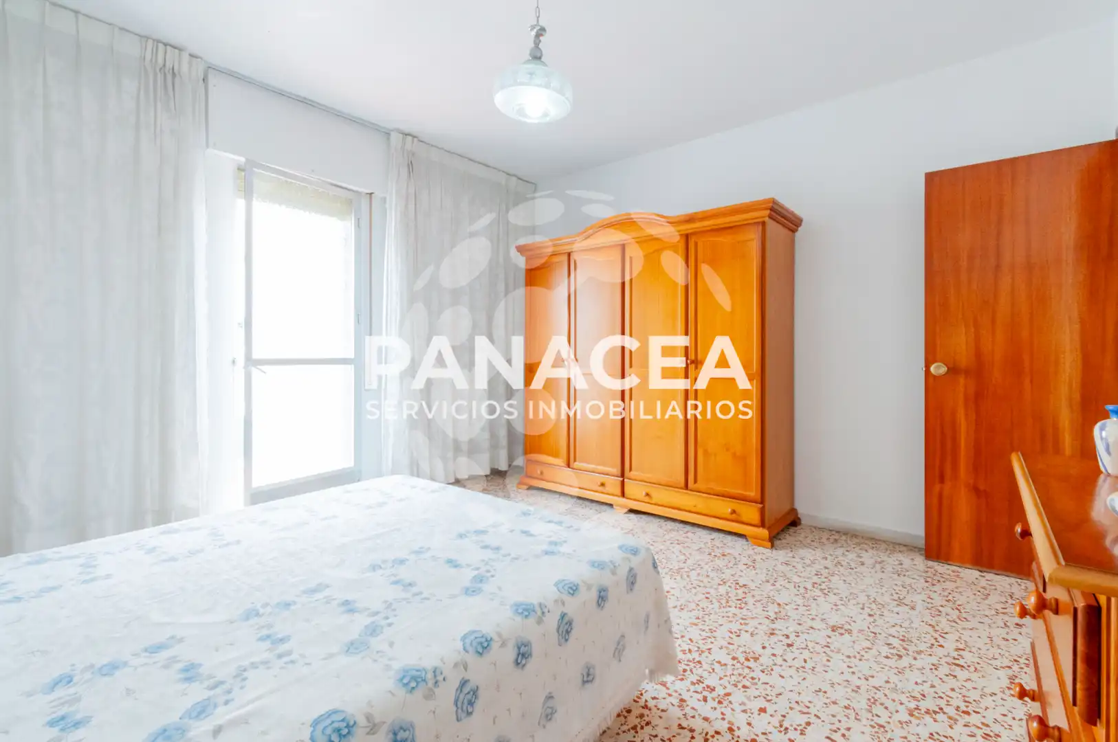 Dormitori de Casa o xalet en venda en Roquetas de Mar amb Aire condicionat, Jardí privat i Moblat