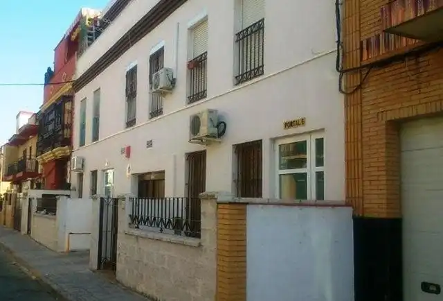Aparcament amb ascensor en venda a Cerro - Amate, imagen 2