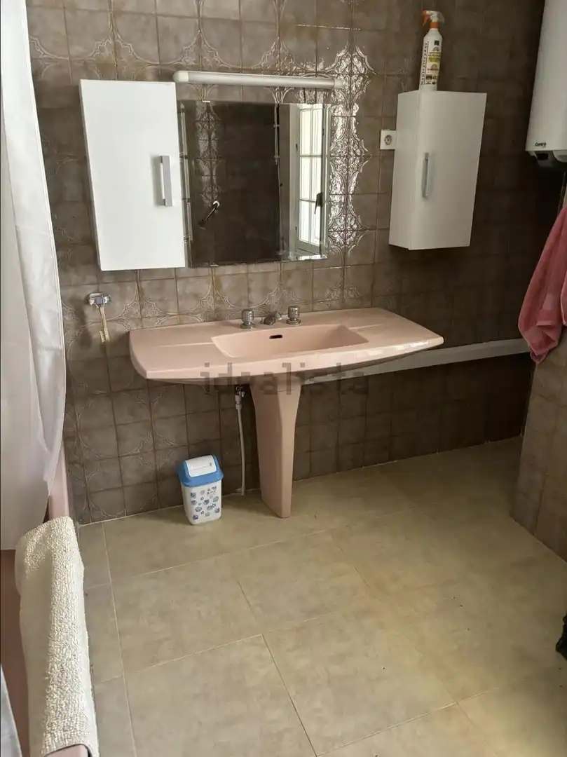 Bany de Casa o xalet en venda en Murcia amb Aire condicionat, Calefacció i Jardí privat