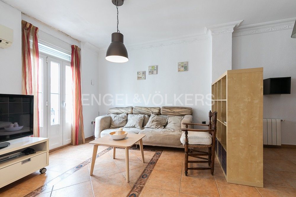 Living room of Flat for rent in  Valencia Capital  with Air Conditioner, Heating and Furnished