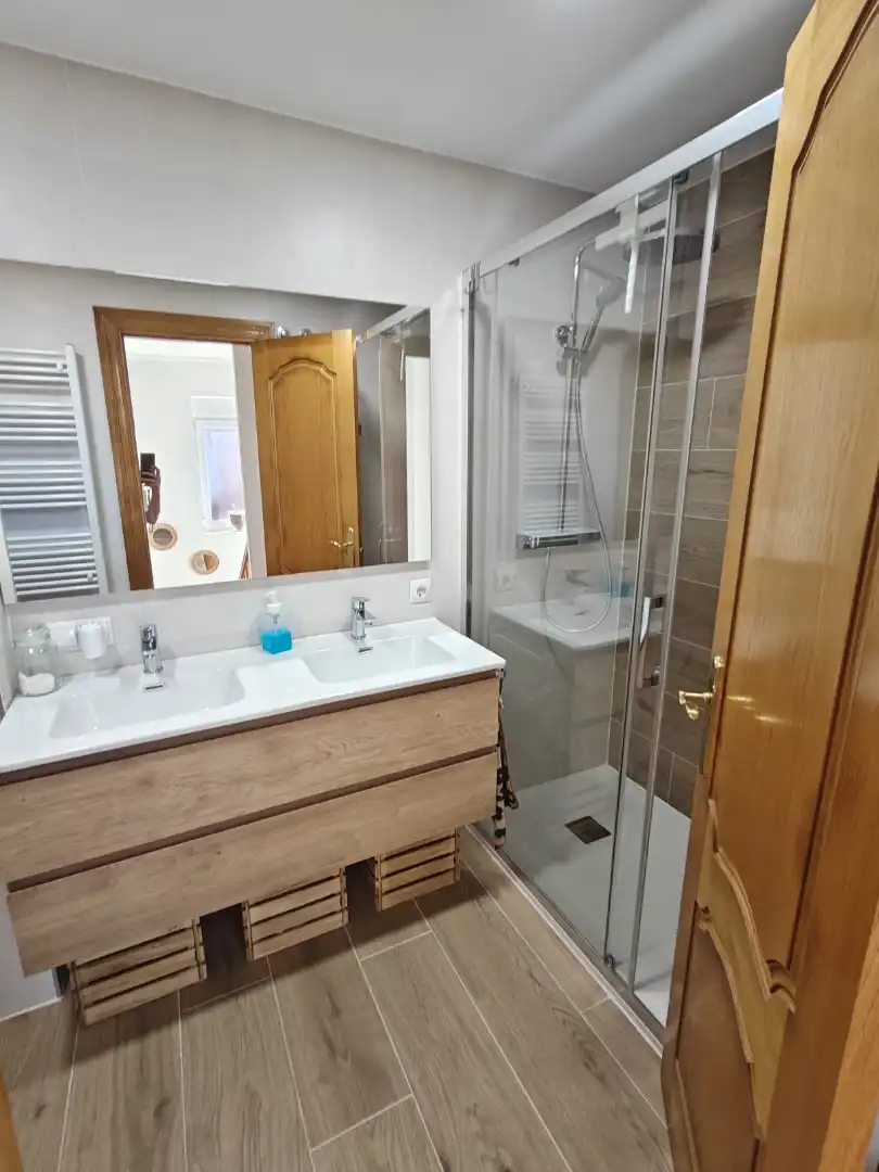 Bathroom of Houses for sale in Hazas de Cesto  with Terrace and Balcony