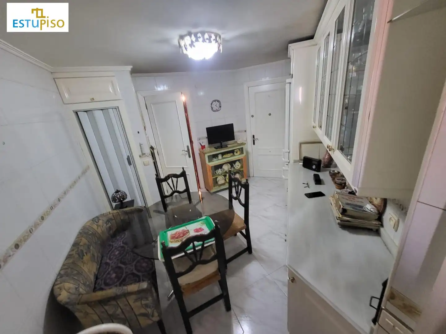 Piso en venta en León Capital  con Parquet